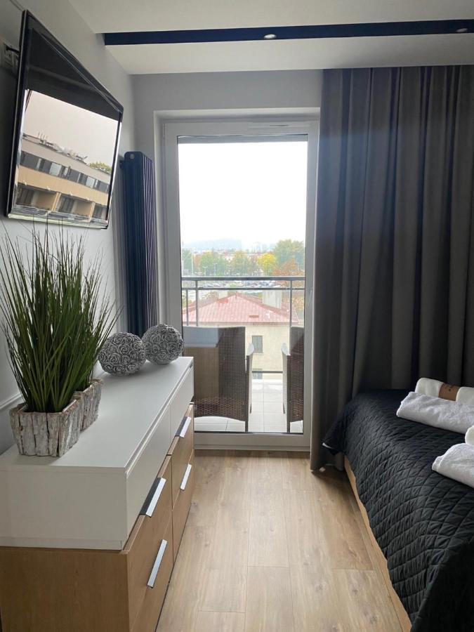 Family & Business Elegant Apartments Kadzielnia: Modern 1-Bedroom with Terrace and Garage Kielce Exterior photo
